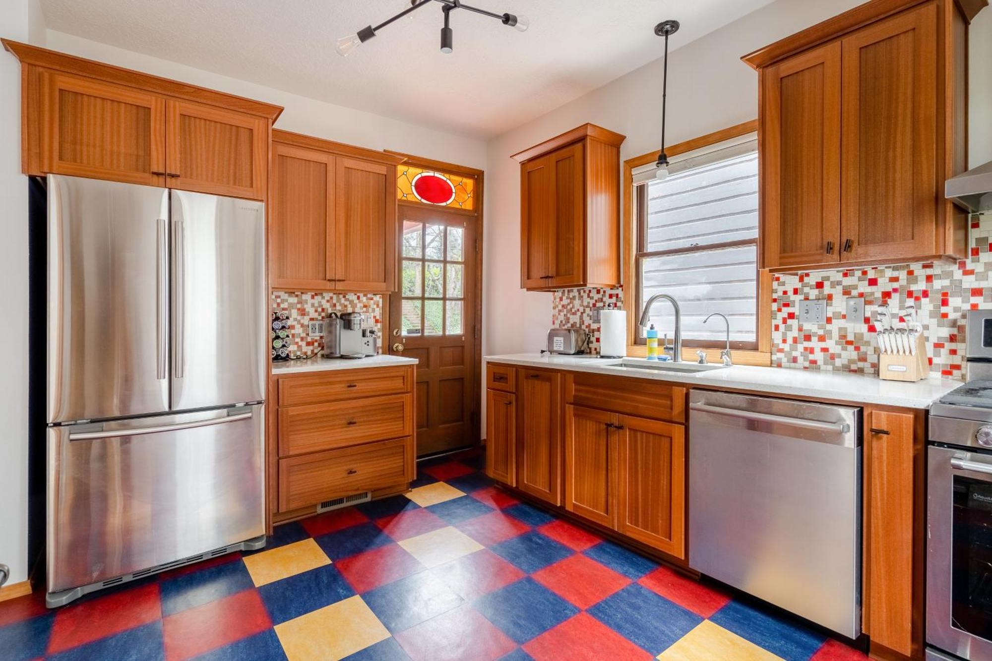 Holiday home Collection - Preserved 1907 Classic Craftsman - 92 Walkscore Portland