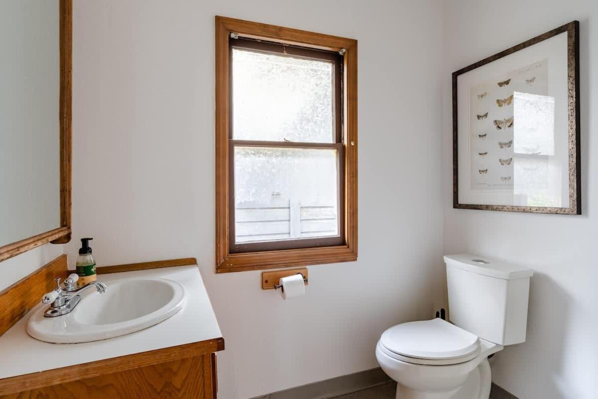 Collection - Preserved 1907 Classic Craftsman - 92 Walkscore Holiday home *